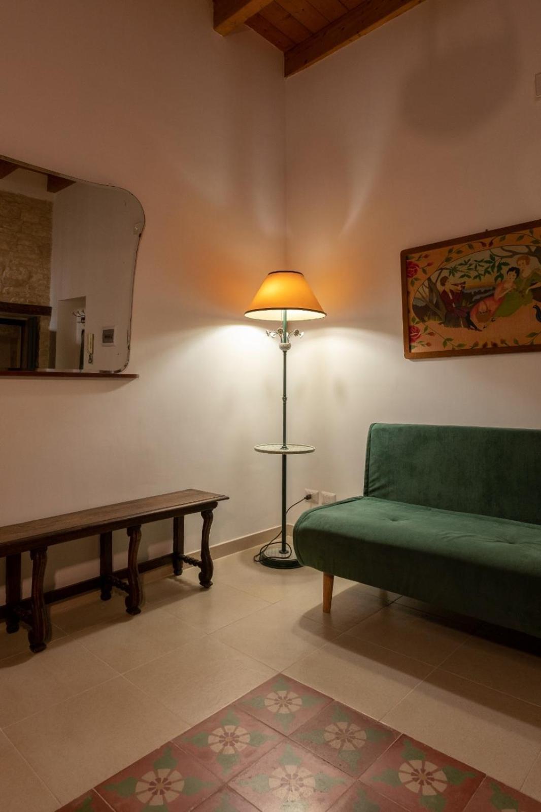 Hotel Palazzo Rizzi Dimora Dei Templari Bitetto Exterior foto