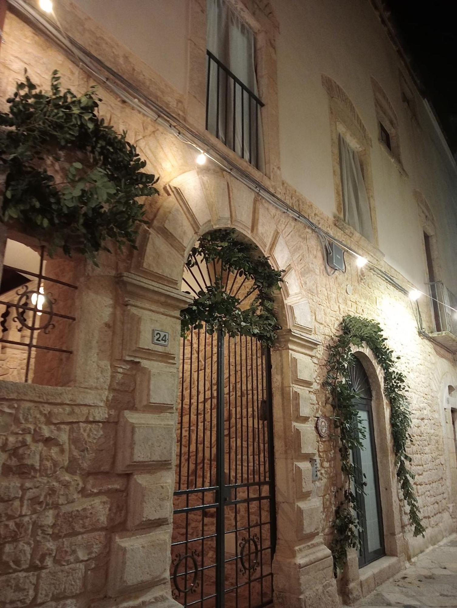 Hotel Palazzo Rizzi Dimora Dei Templari Bitetto Exterior foto